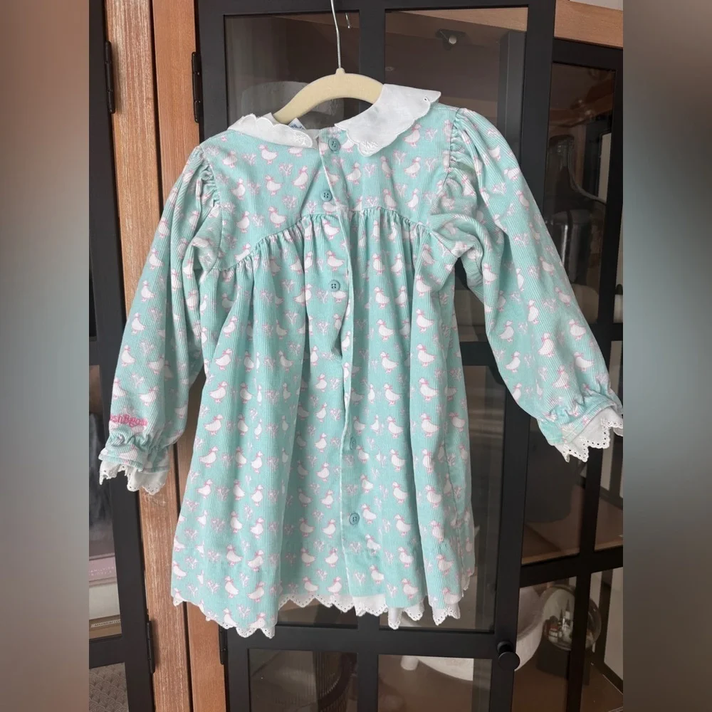 Vintage Oshkosh B’Gosh corduroy dress goose duck collar peter pan embroidered